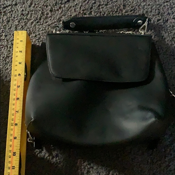 Reversible Chain Backpack - Picture 8 of 8